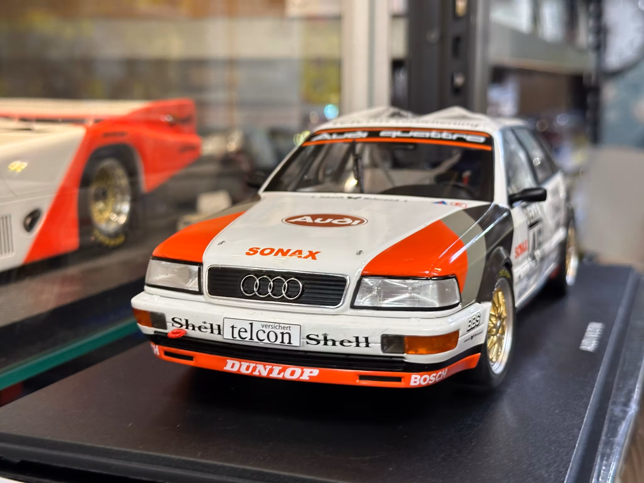 Skala 1/18 Audi V8 DTM #45 W.Röhrl fr WERK83