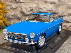 Skala 1/18 Volvo 1800 S 1969 Medium Blue fr Norev