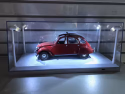 Skala 1/18 Display Case w LED lighting for modelcars, White fr Triple9