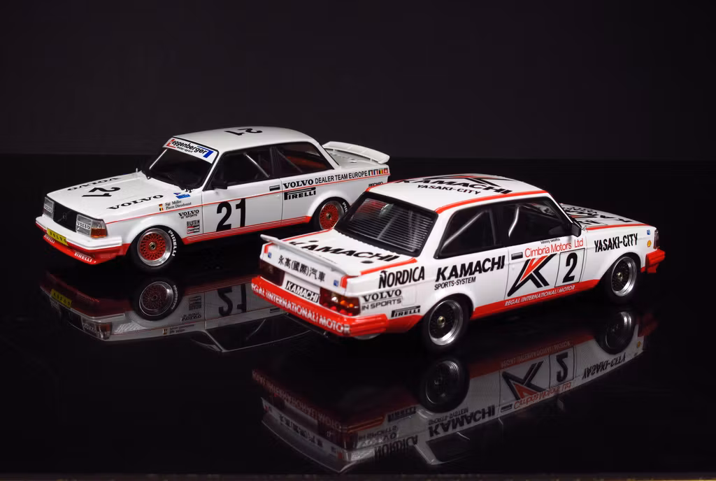 Supersuccén! Skala 1/24 Byggmodell VOLVO 240 TURBO '86 Macau fr BEEMAX