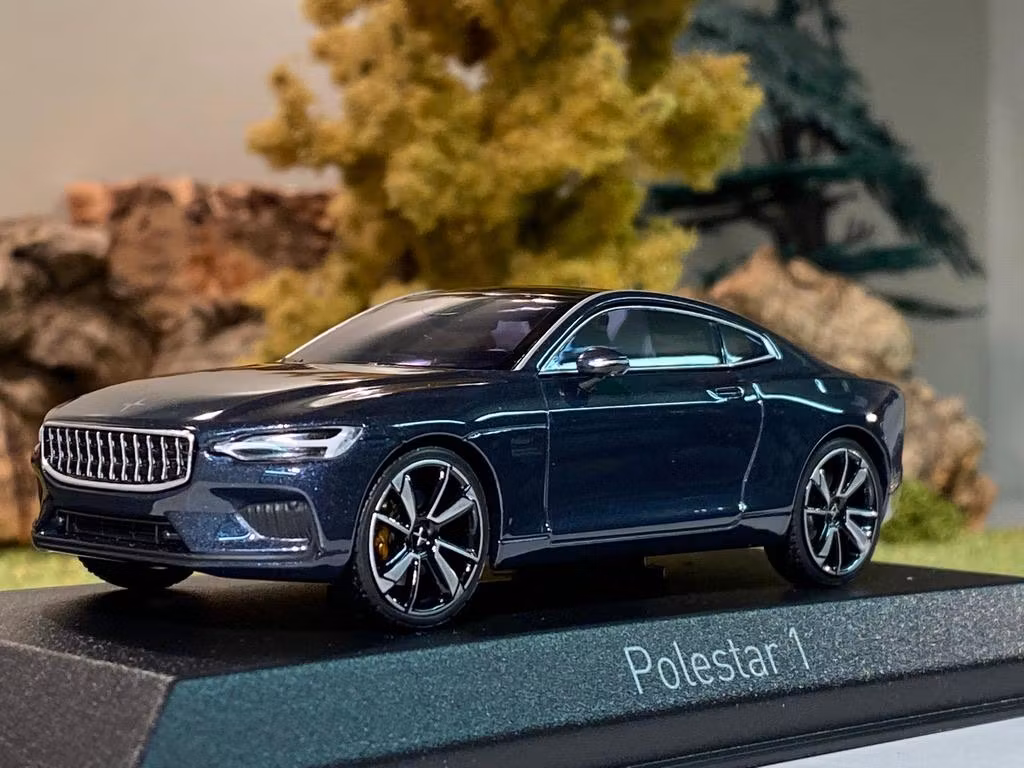 Skala 1/43: POLESTAR 1, Midnatts Blå 2020, från NOREV