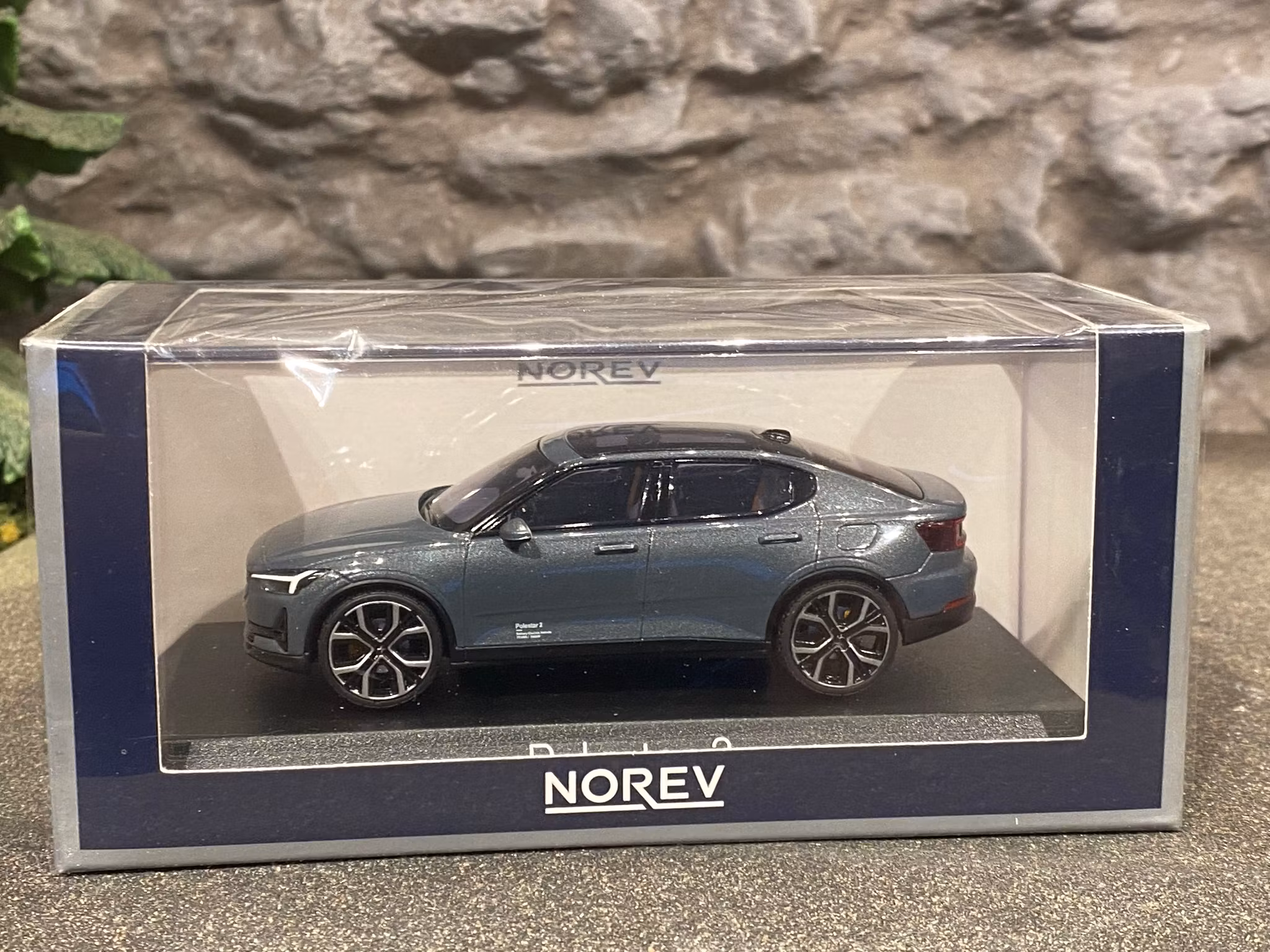 Skala 1/43: POLESTAR 2, Thunder 2021, från NOREV