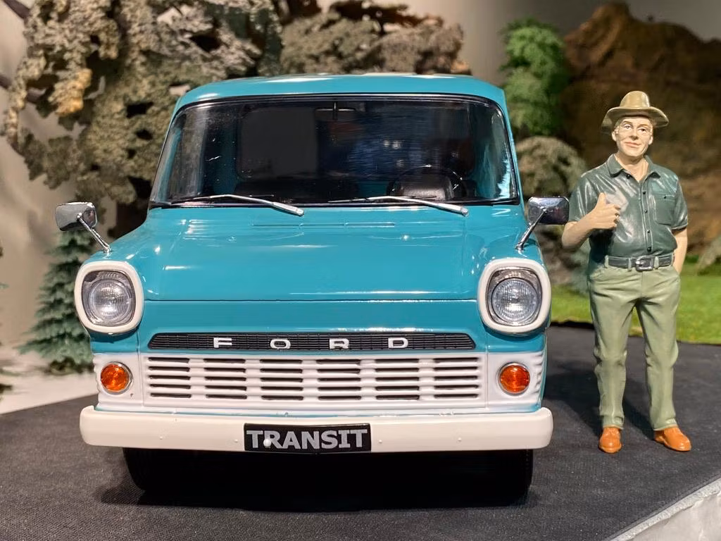 Skala 1/18, Fantastisk Ford Transit 65' fr KK-scale, 1 av 750 Limited Edition
