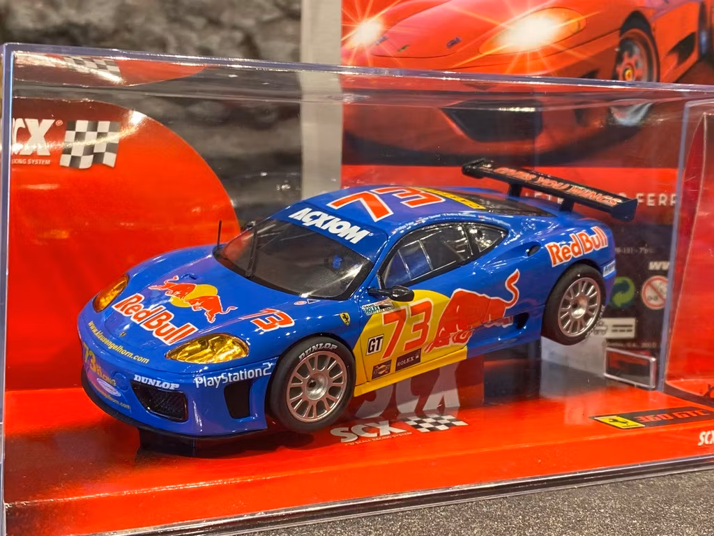 Skala 1/32 Analoga SCX Bilar till Bilbana: Ferrari Team 2-pack
