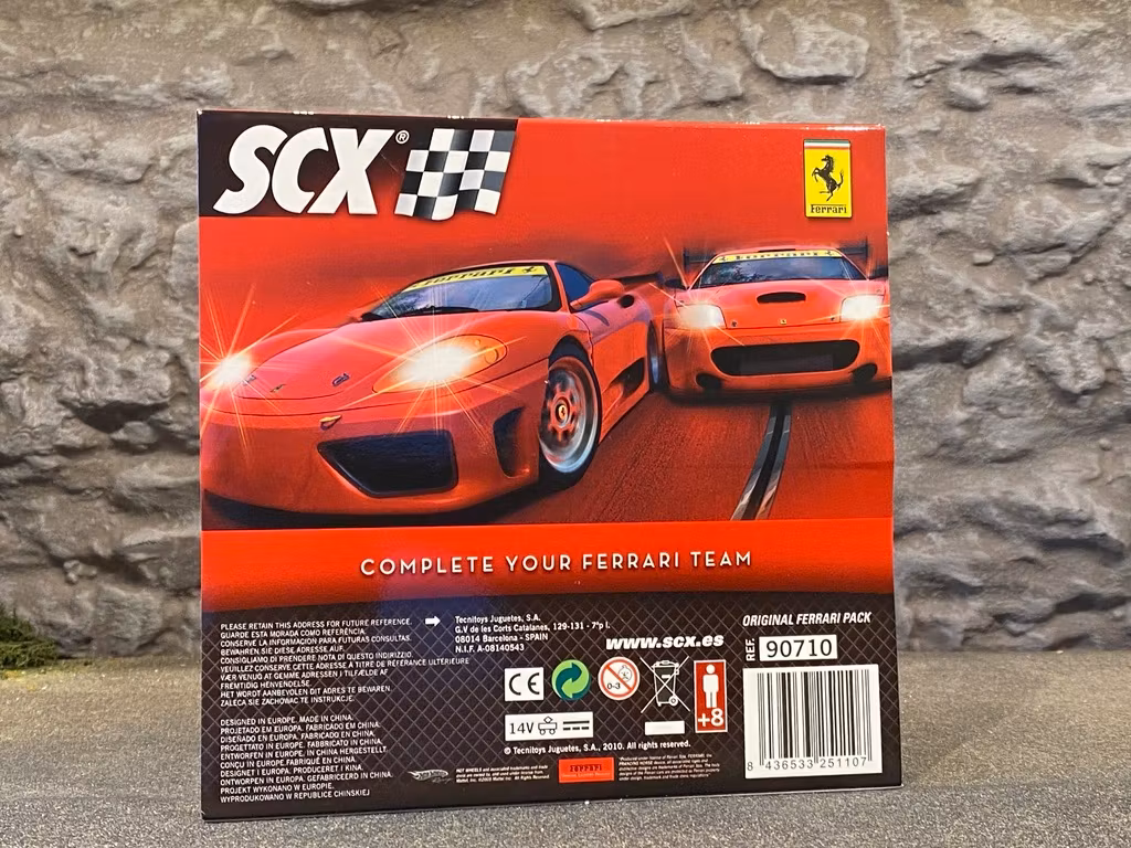 Skala 1/32 Analoga SCX Bilar till Bilbana: Ferrari Team 2-pack