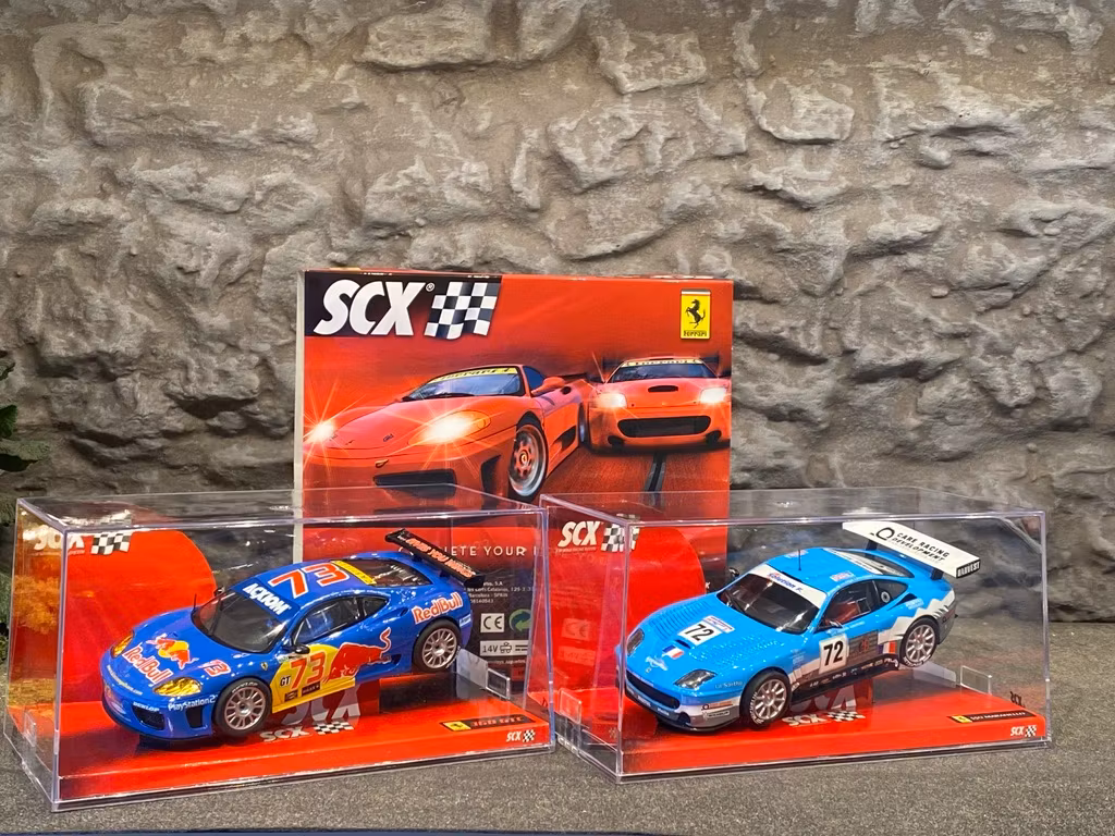 Skala 1/32 Analoga SCX Bilar till Bilbana: Ferrari Team 2-pack