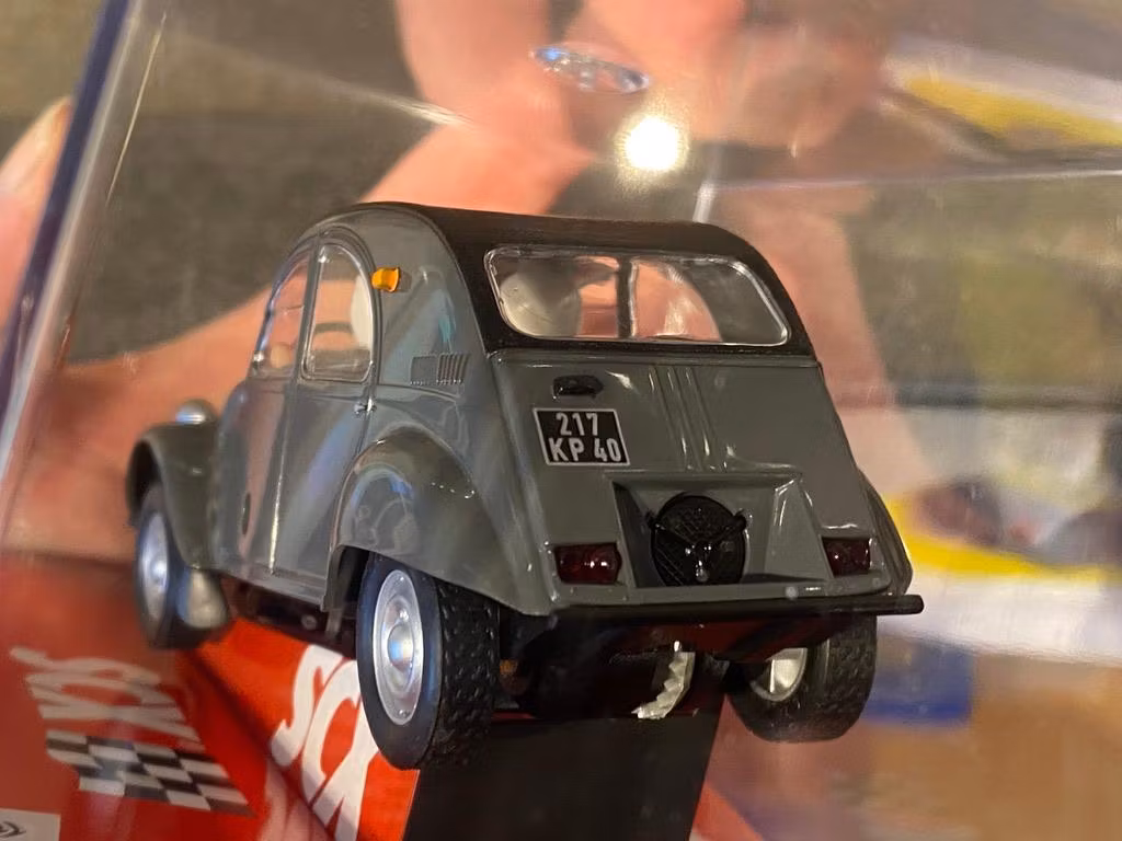 Skala 1/32 Analog SCX Bil till Bilbana: Citroen 2 CV