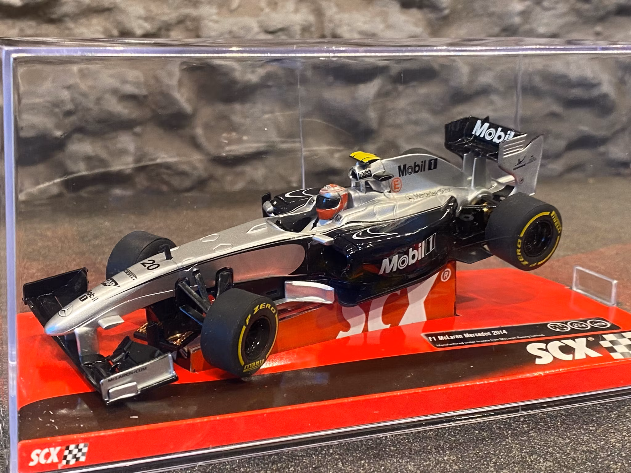 Skala 1/32 Analog SCX Bil till Bilbana: F1 McLaren Mercedes 2014