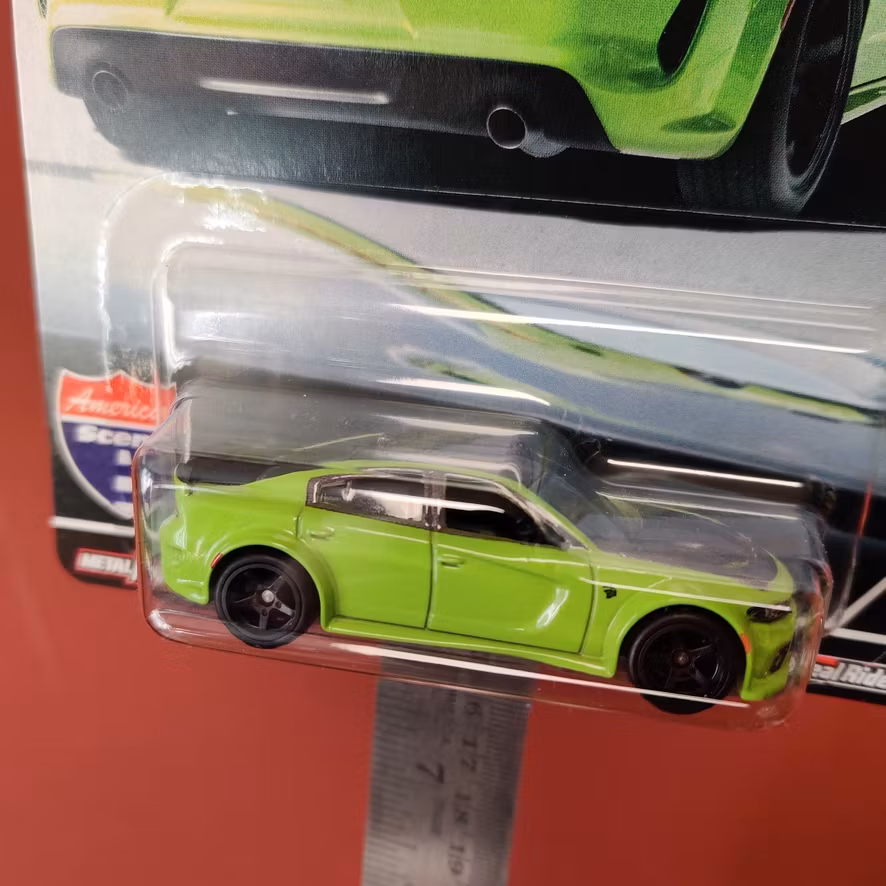Skala 1/64 HOT WHEELS Premium - American Scene - DODGE CHARGER HELLCAT (2020)