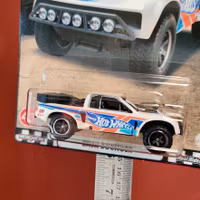 Skala 1/64 HOT WHEELS Premium - Boulevard - BAJA BOUNCER