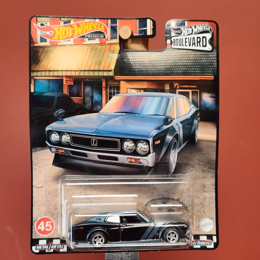 Skala 1/64 HOT WHEELS Premium - Boulevard - NISSAN LAUREL 2000SGX