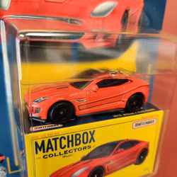 Skala 1/64 MATCHBOX - Collectors - JAGUAR F-TYPE COUPE (2015)