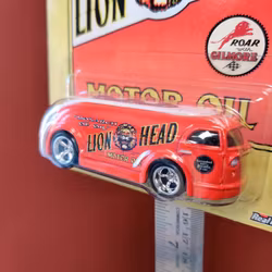 Skala 1/64 HOT WHEELS Premium - LION HEAD - HAULIN GAS (1937)