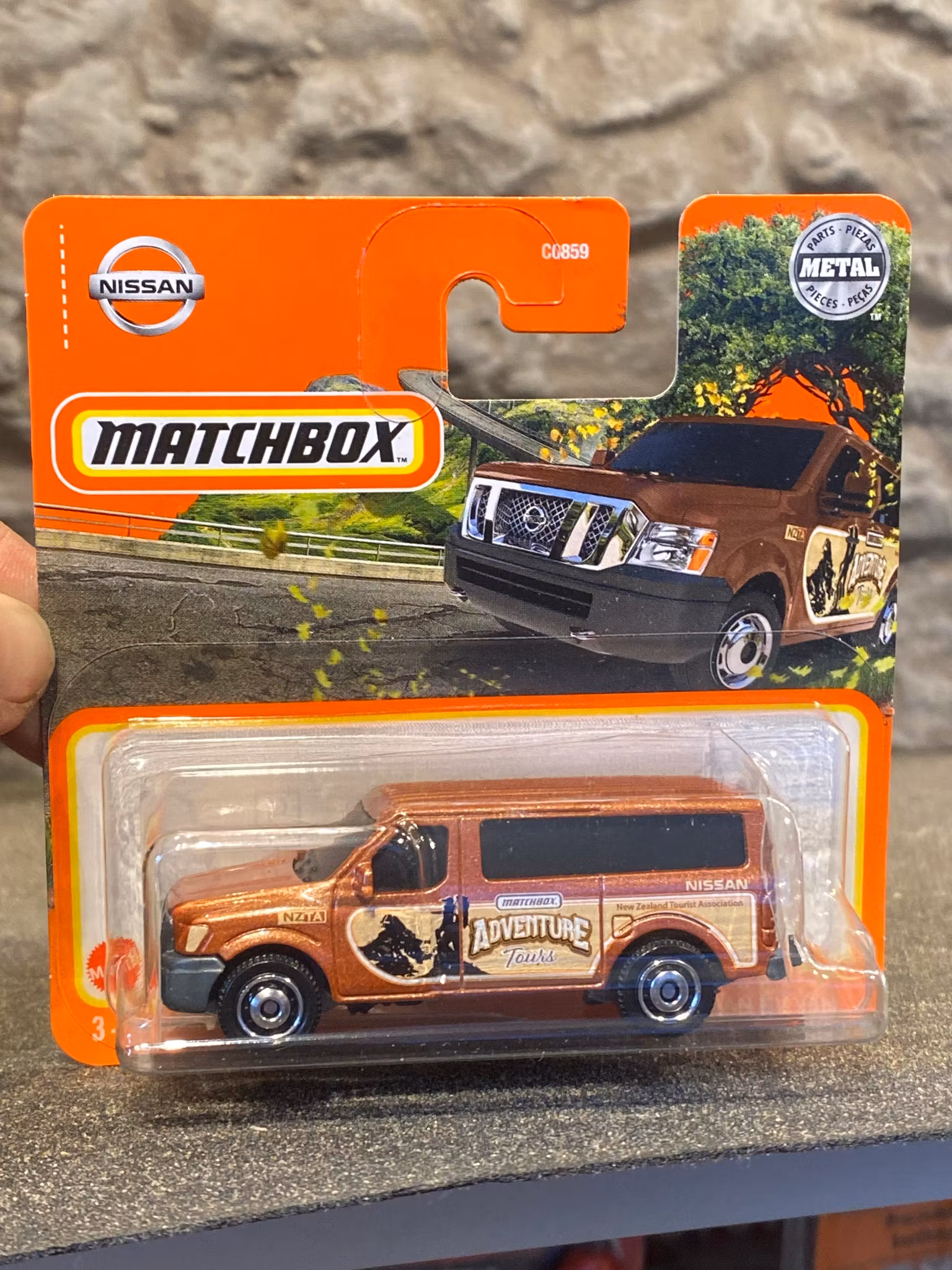 Skala 1/64 Matchbox - Nissan NV Van