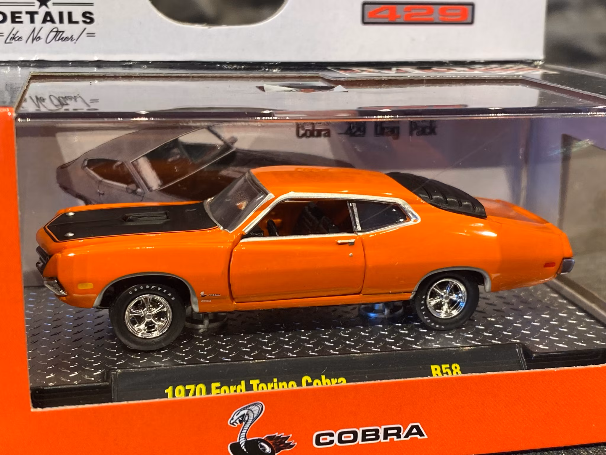 Skala 1/64 Ford Torino Cobra 70' fr M2