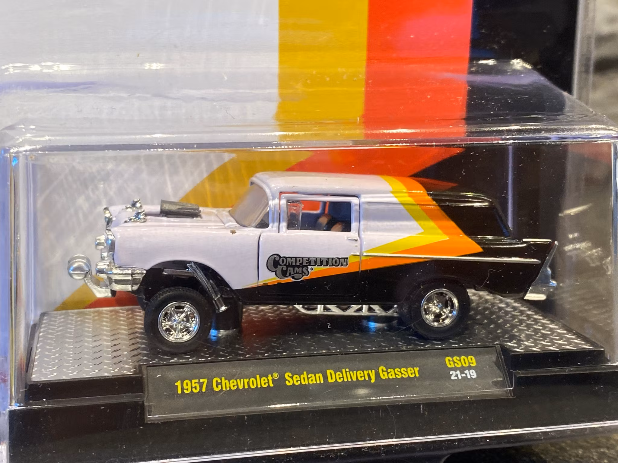 Skala 1/64 Chevrolet Sedan Delivery Gasser 57' fr M2