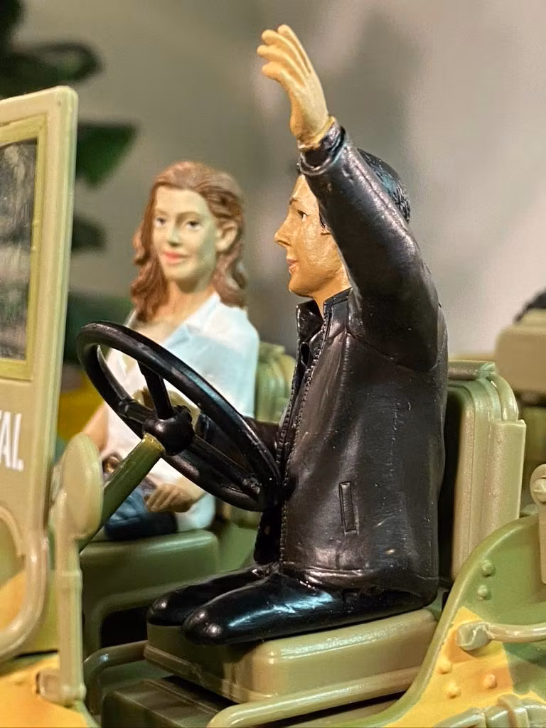 Skala 1/18 Mary & Rolf roar sig, för isättning i bil , American Diorama