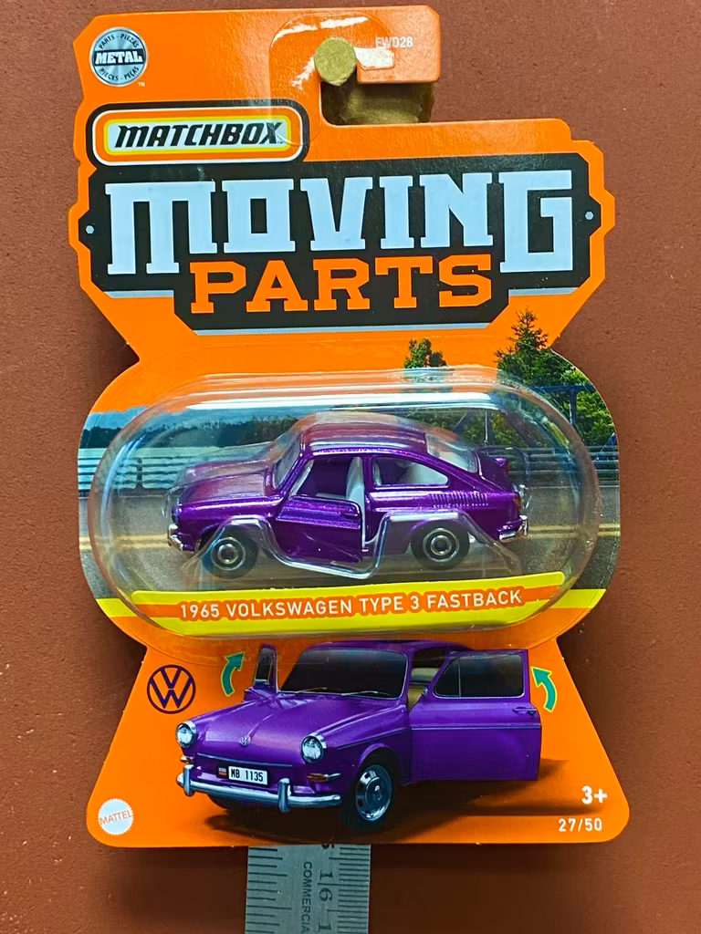 Skala 1/64 Matchbox "Moving parts" - Volkswagen Typ 3 Fastback