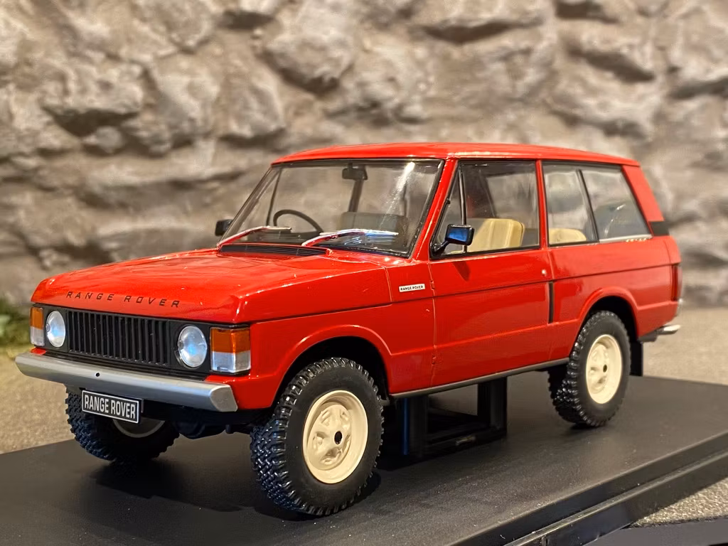 Skala 1/24 Range Rover från WhiteBox