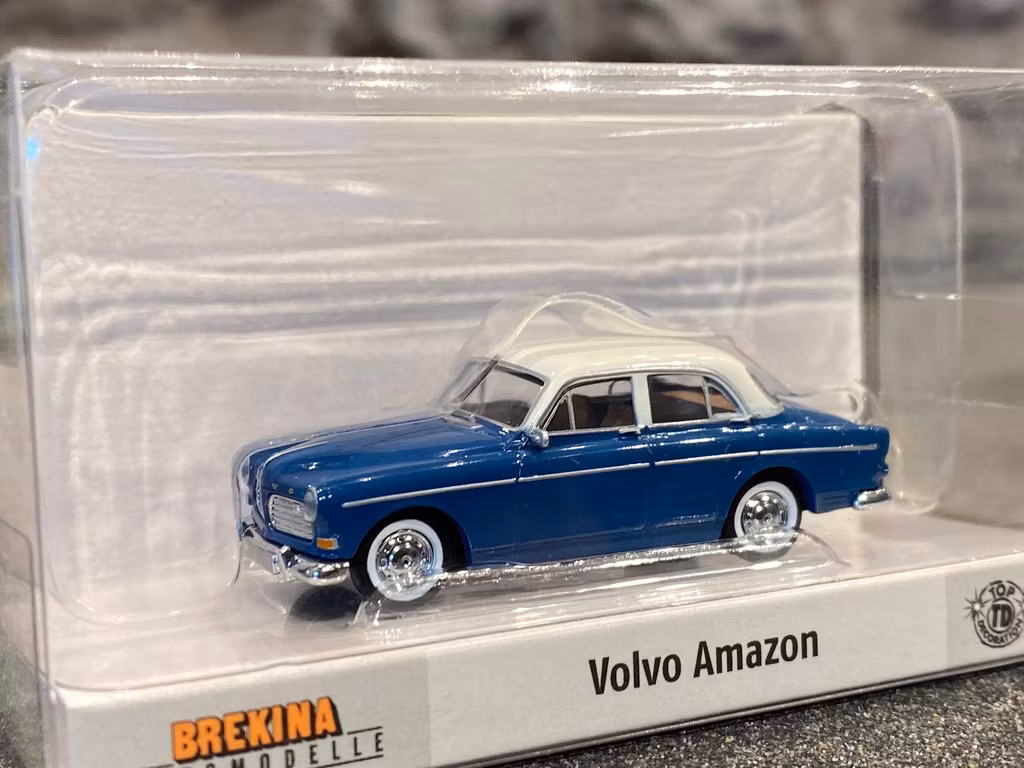Skala 1/87 - Volvo Amazon , Blå m vitt tak från Brekina