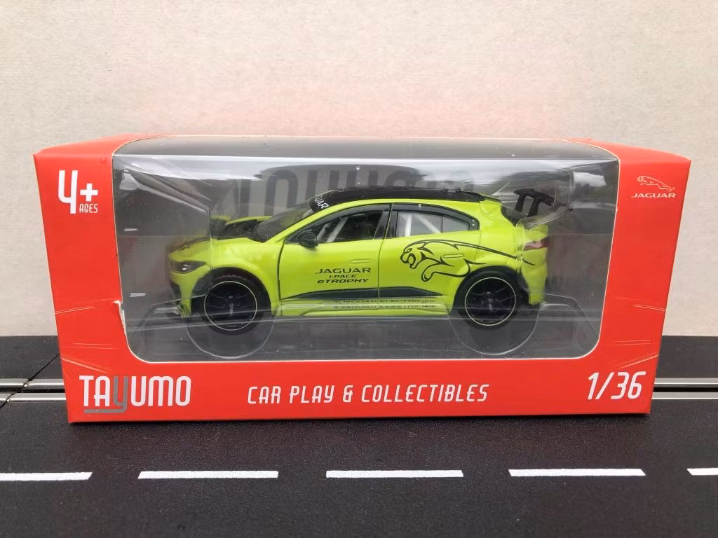 Skala 1/36 Jaguar I-PACE e-THROPY (grön) från Tayumo