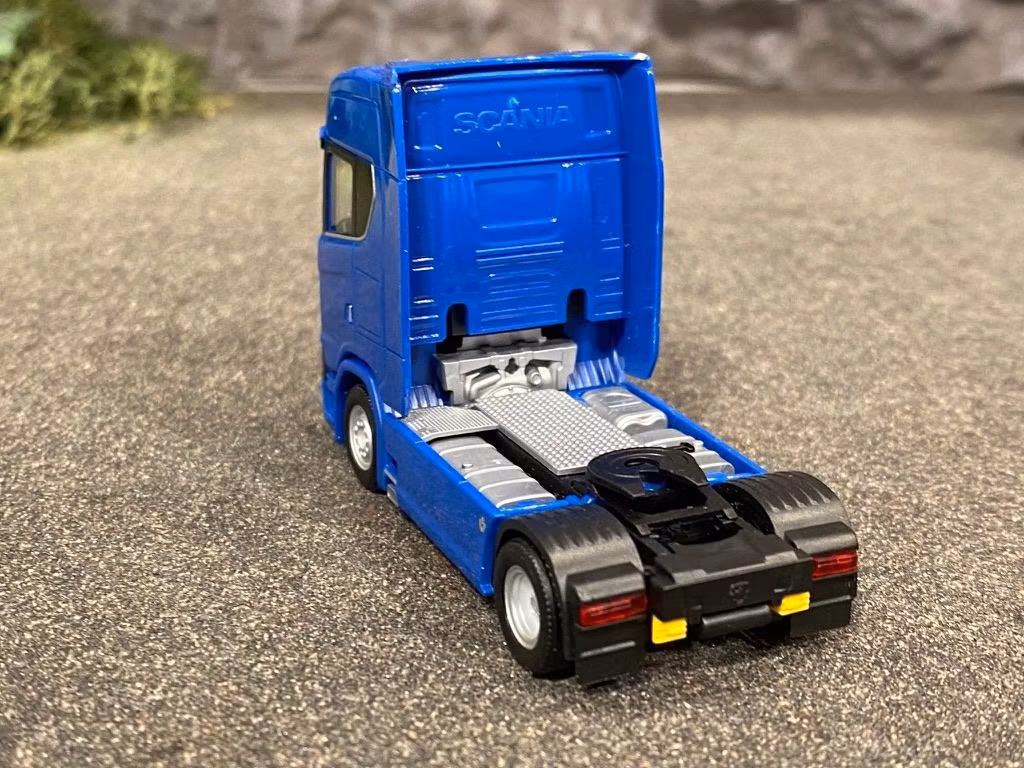 Skala 1/87 h0, Scania CS V8 ZM, blå från HERPA / Swedish Truck Models