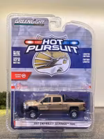 Skala 1/64 Chevrolet Silverado 1500 17' "Hot Pursuit" från Greenlight