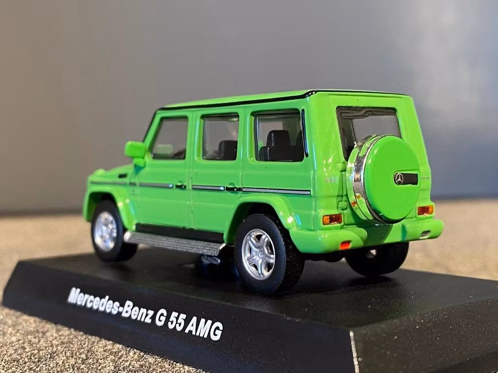 Skala 1/64 Mercedes-Benz G55 AMG, Grön fr KYOSHO