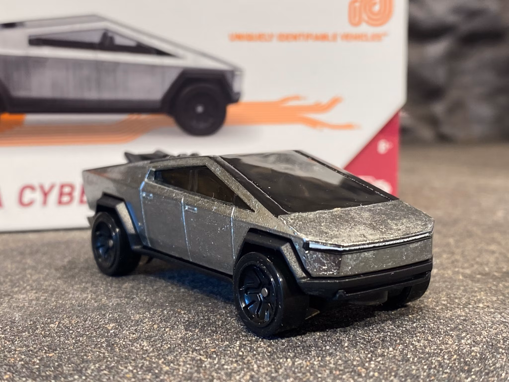 Skala 1/64 Hot Wheels ID, Tesla Cybertruck