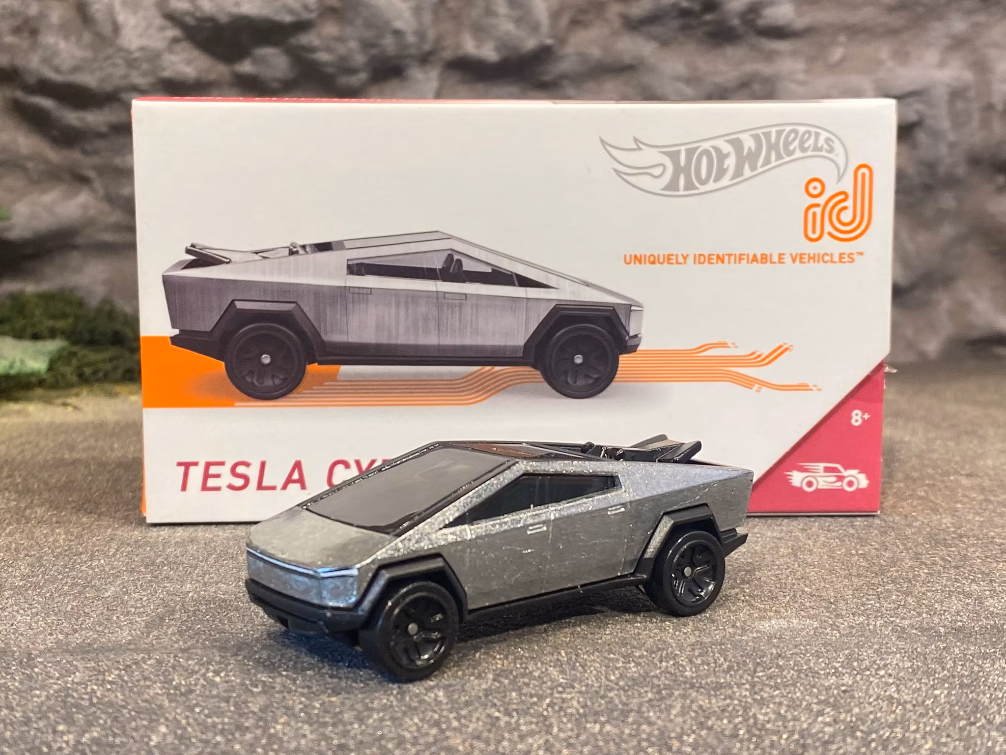 Skala 1/64 Hot Wheels ID, Tesla Cybertruck