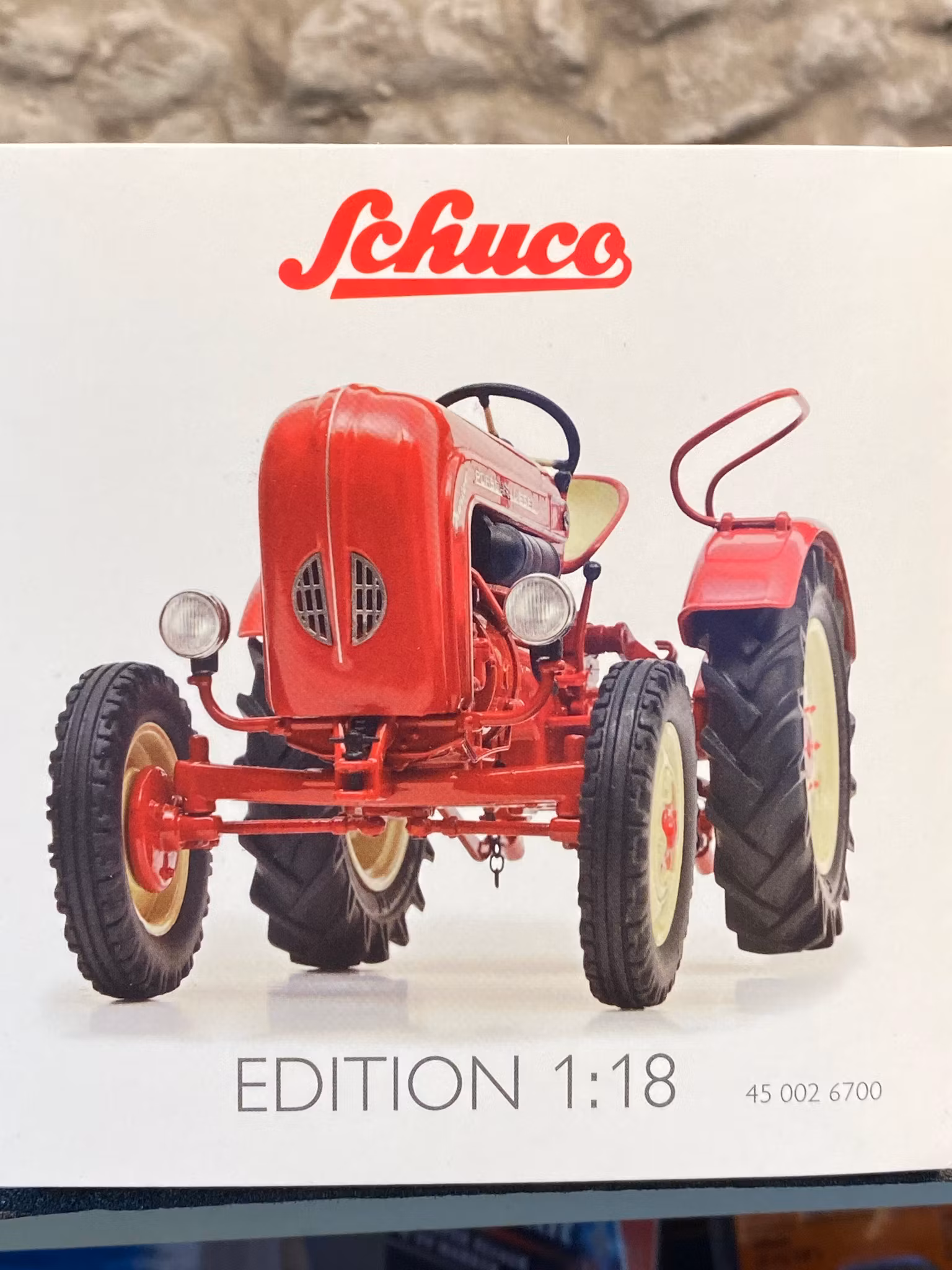 Skala 1/18 Otroligt väldetaljerad och fin Porsche Diesel Junior - Traktor fr Schuco