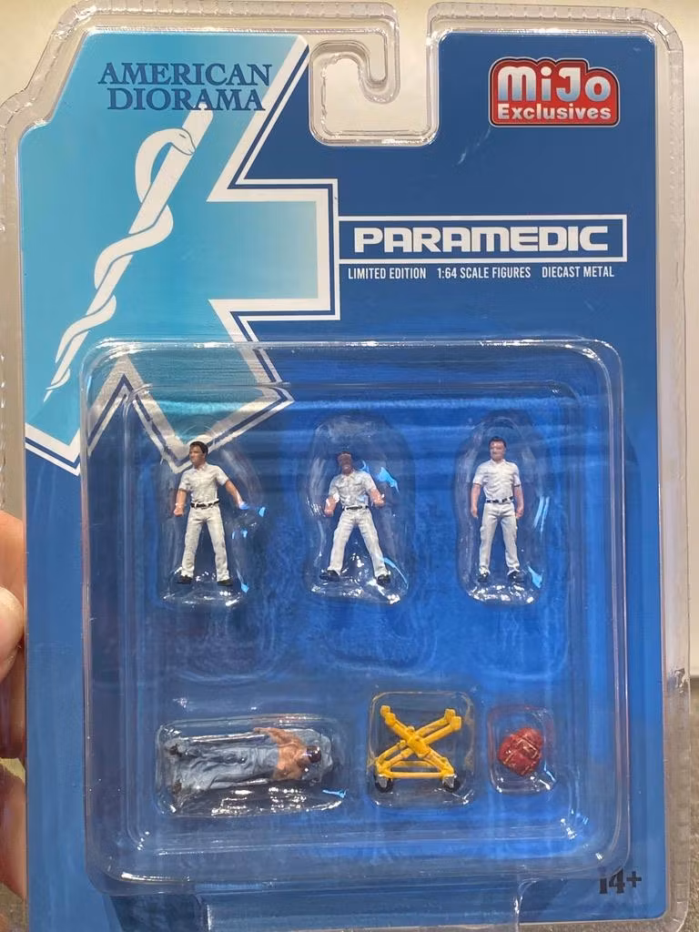 Skala 1/64 Figurer - Ambulans-personal + utr. Paramedic - American Diorama MiJo