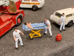 Skala 1/64 Figurer - Ambulans-personal + utr. Paramedic - American Diorama MiJo