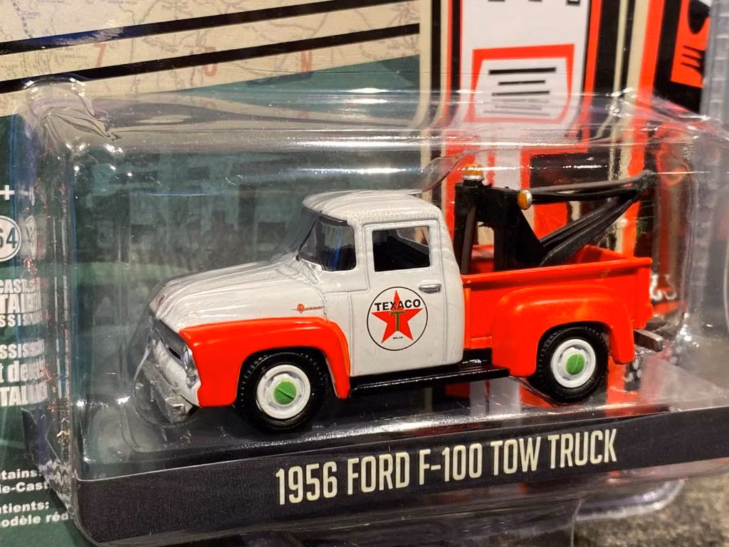 Skala 1/64 Ford F-100 Tow Truck 56' Texaco - Running on Empty fr Greenlight