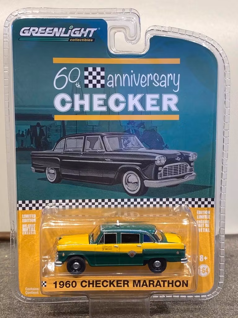Skala 1/64 Checker Marathon 60' "60 Years" från Greenlight