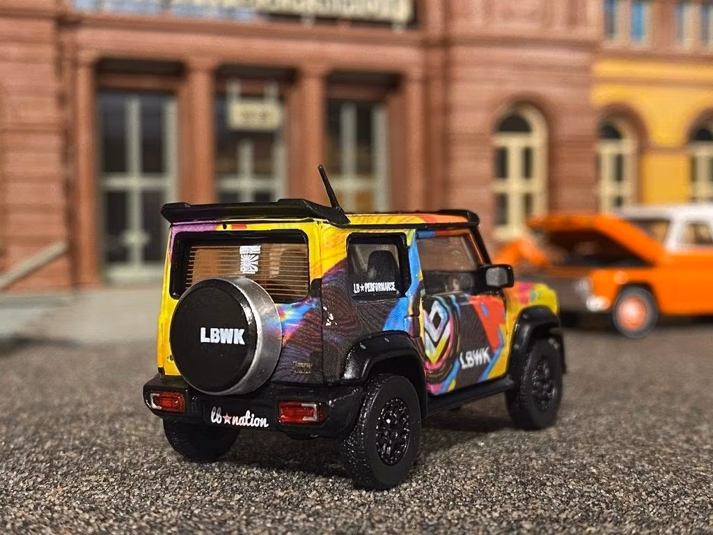 Skala 1/64 Suzuki Jimny "Liberty Walk" LBWK - DM Diecast Masters BM Creations