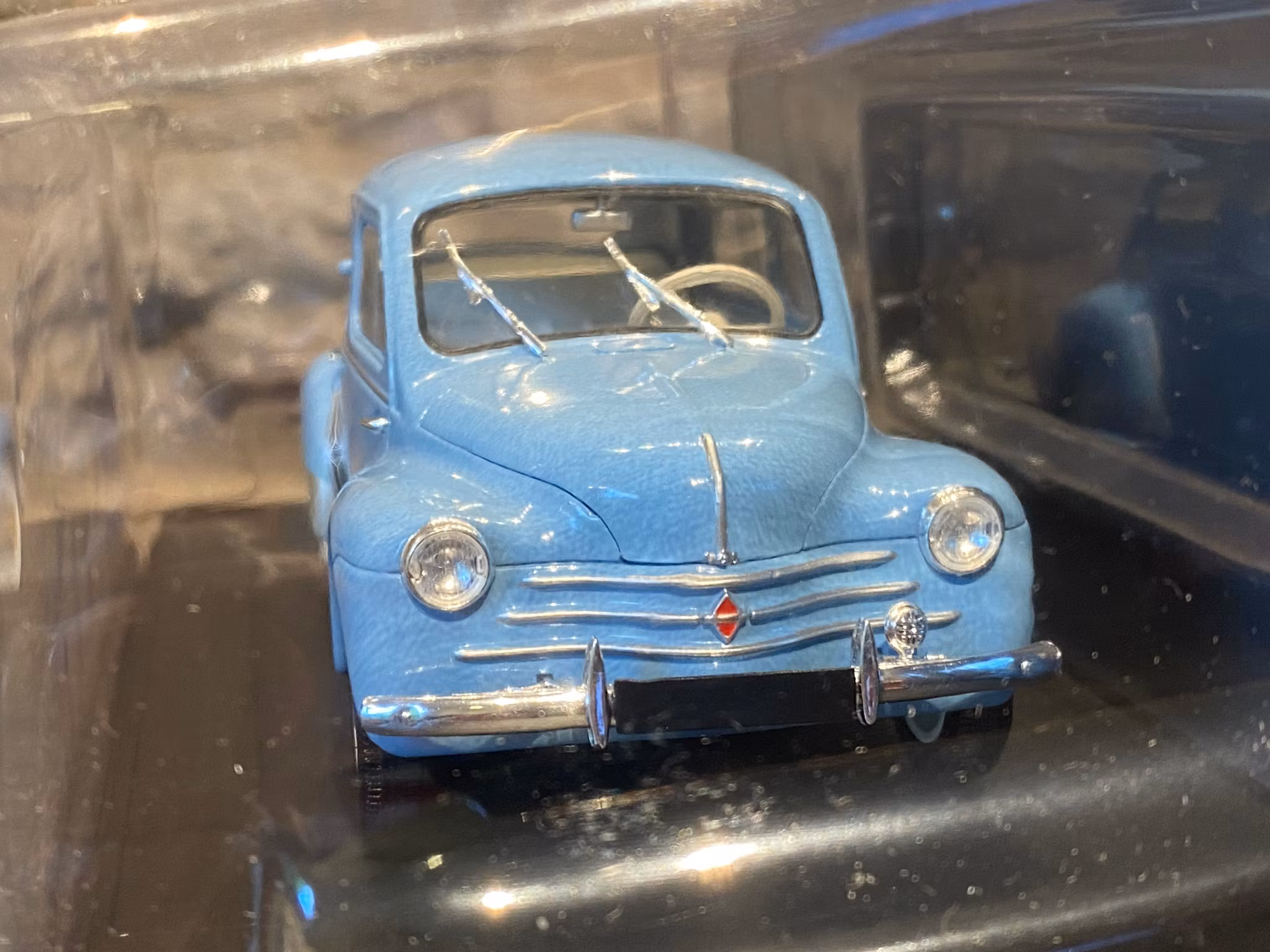 Skala 1/24 - Renault 4CV fr Editorial Salvat