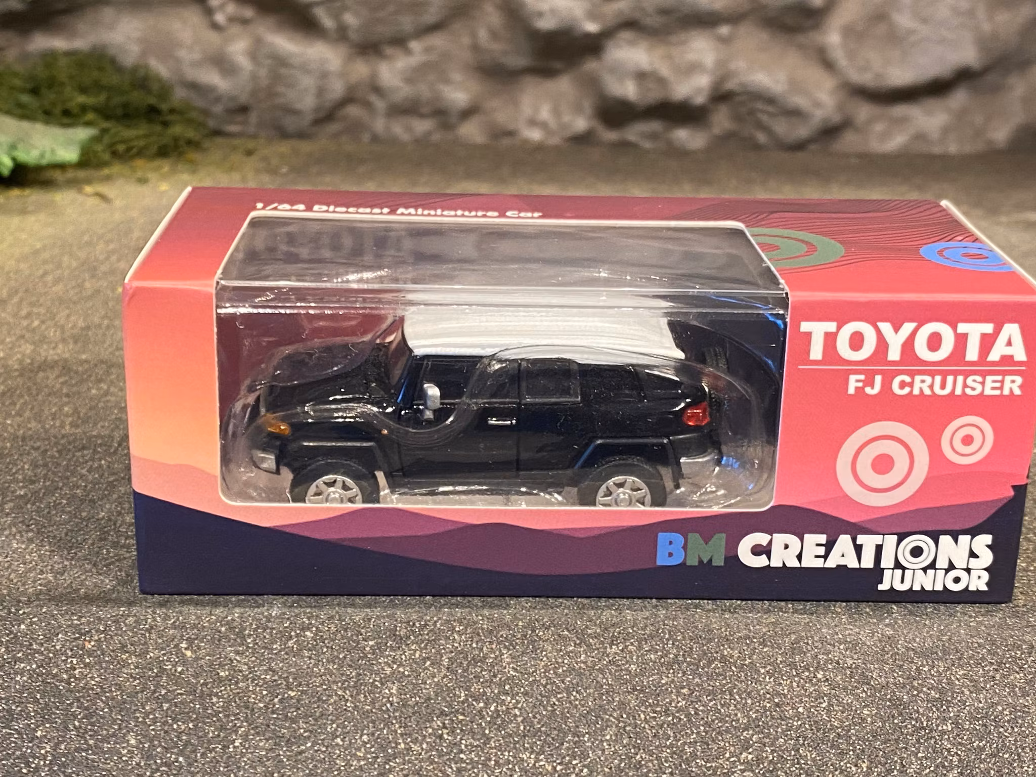 Skala 1/64 Toyota FJ Cruiser, Svart - fr DM Diecast Masters BM Creations