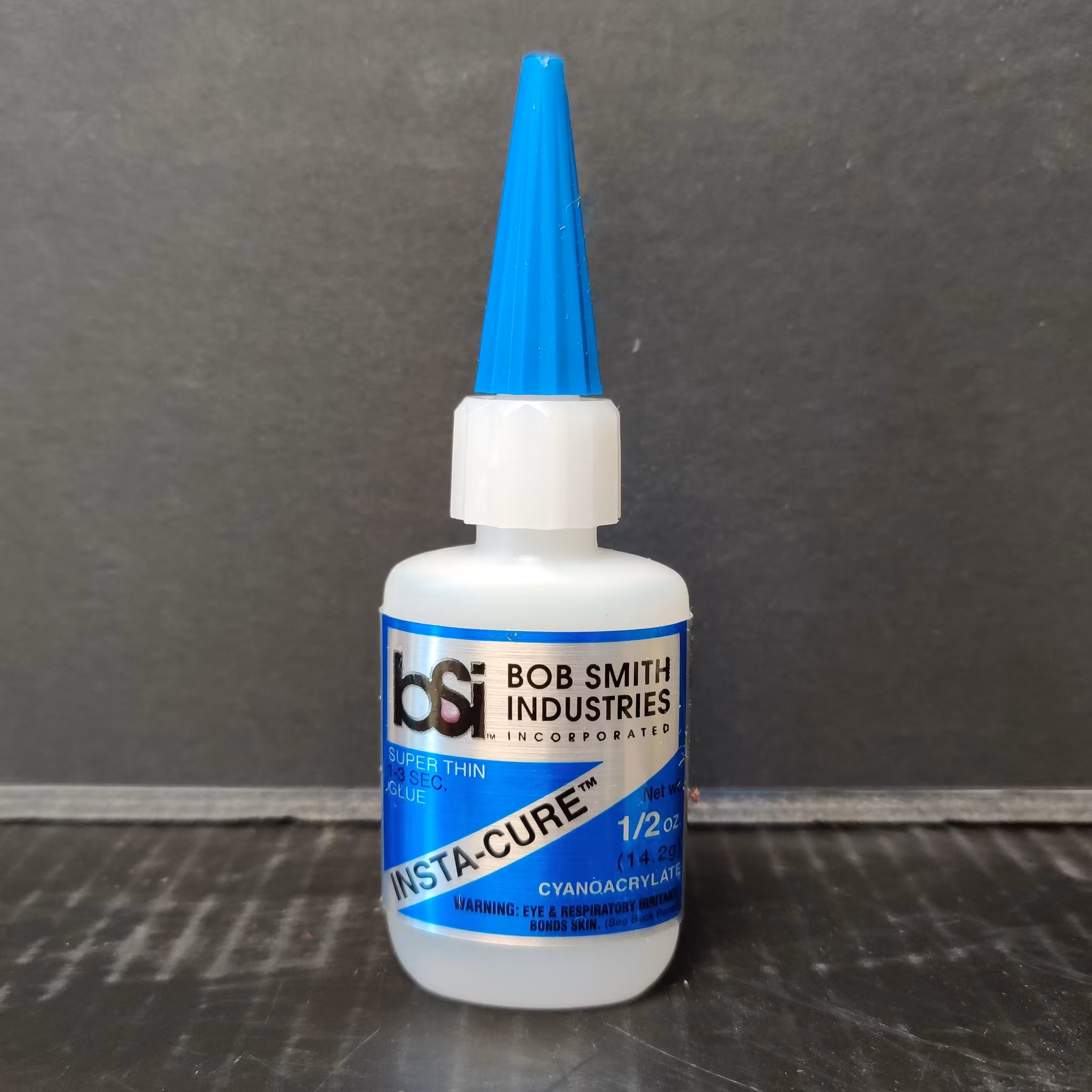 Insta-Cure Cyanakrylat snabblim 1-3 sekunder Från Bob Smith Industries