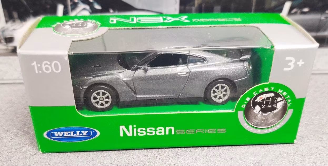 Skala 1/60 Nissan GTR R35 från Nex Welly