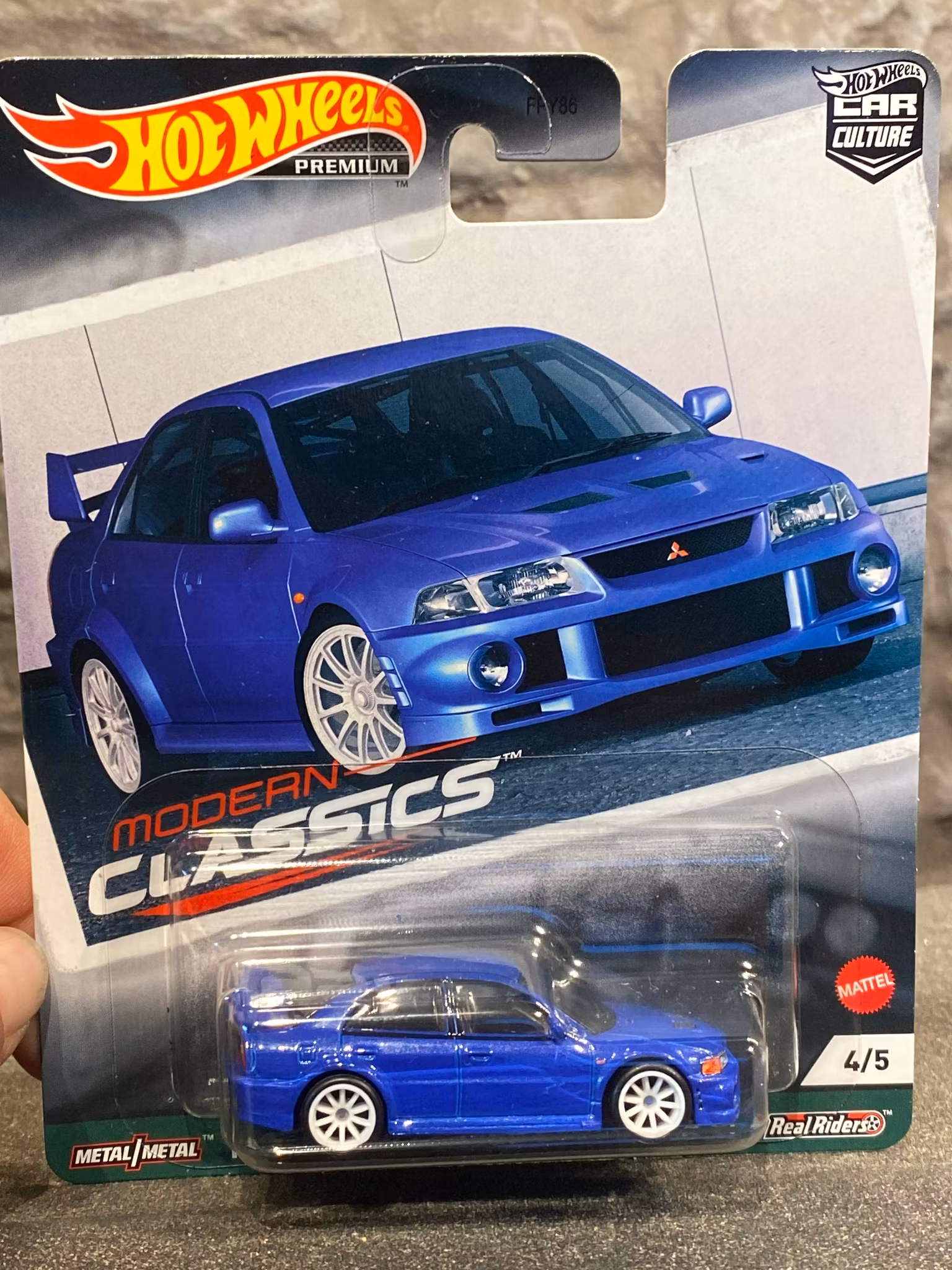Skala 1/64 Hot Wheels PREMIUM - Modern Classics: Mitsubishi Lancer Evo VI