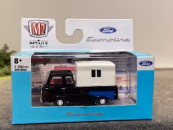 Skala 1/64 Ford Econoline Truck 1965' "Auto Meets" från M2 Machines