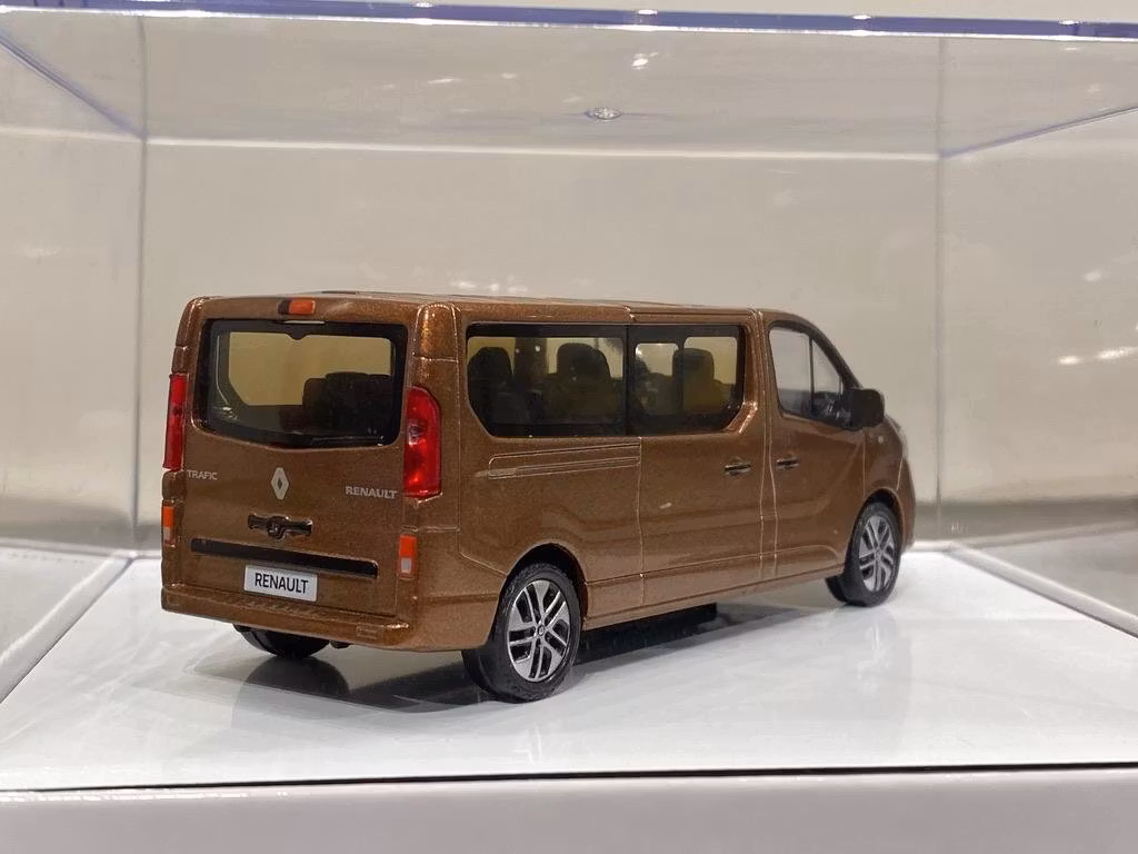 Skala 1/43 Mycket fin Renault Trafic III från NOREV