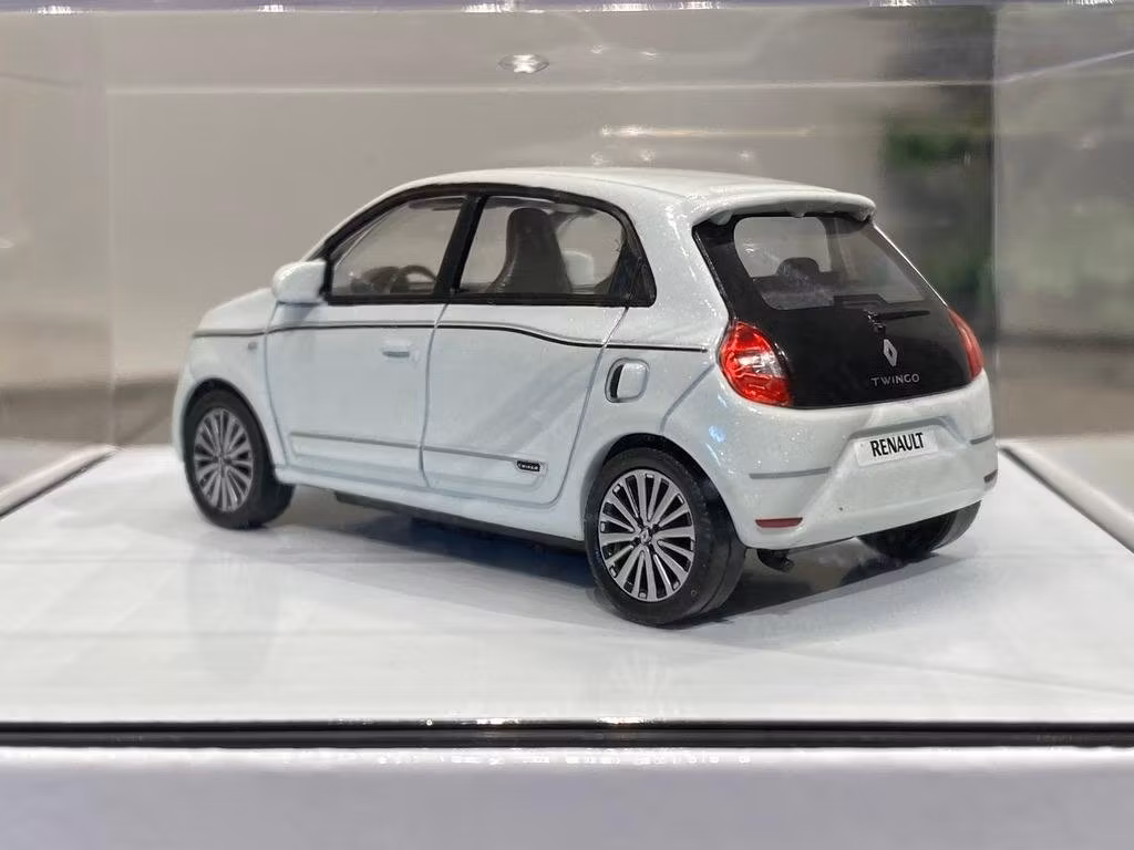 Skala 1/43 Mycket fin Renault Twingo från NOREV