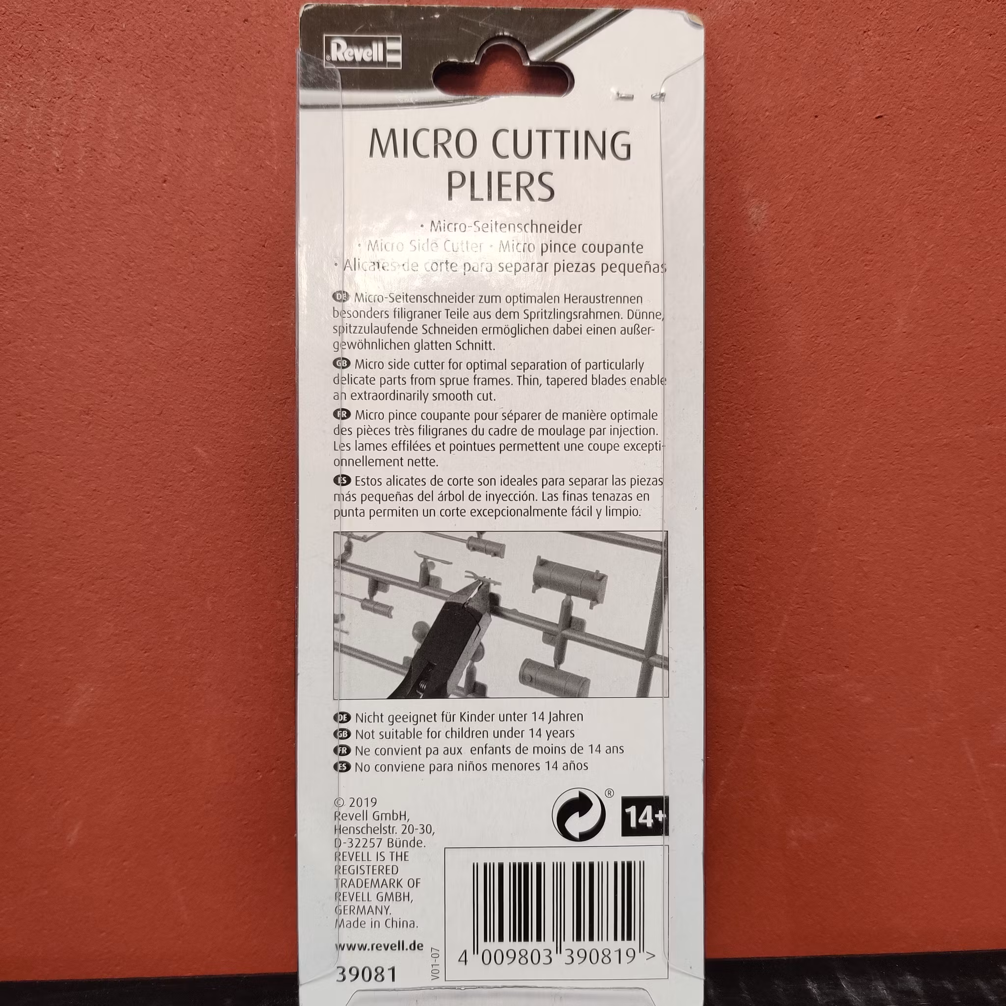 Mikro sidavbitare av den finare kvalitén från Revell