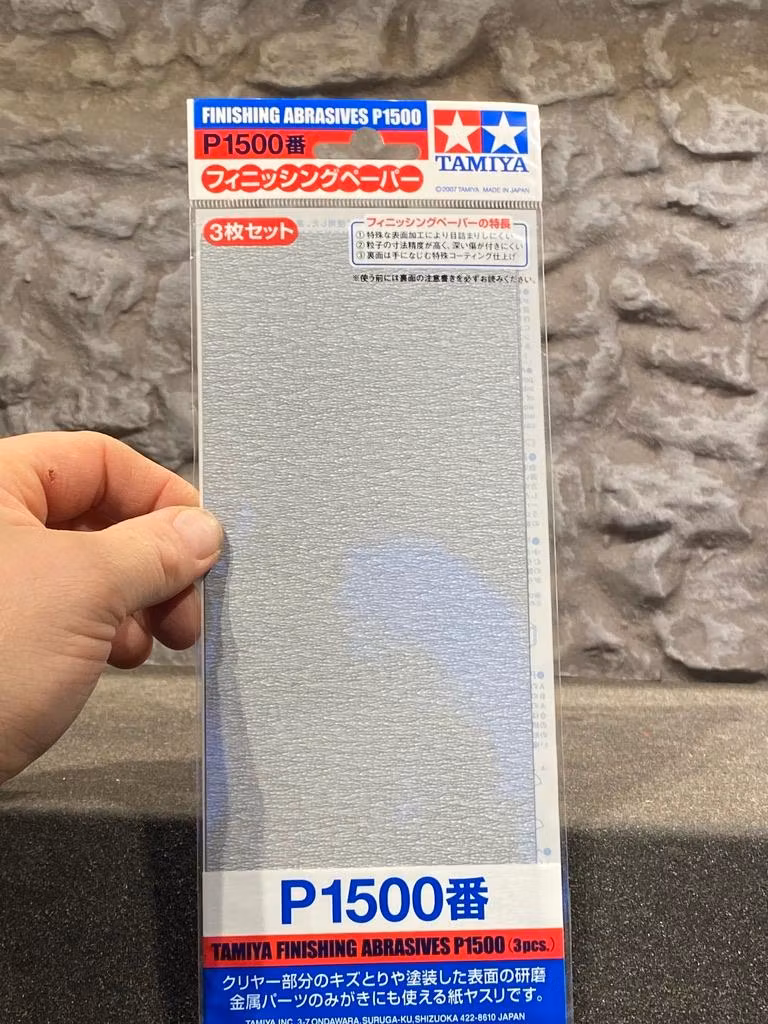 Set med 3x sandpapper i grovlek P1500 från Tamiya