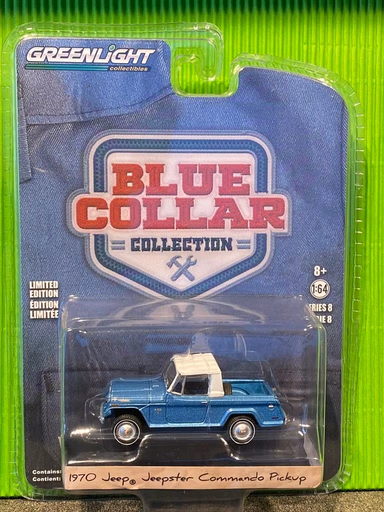 Skala 1/64 Jeep Jeepster Commando Pickup 70' "Blue Collar" från Greenlight