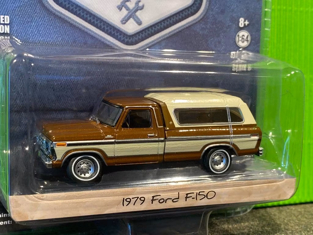 Skala 1/64 Ford F-150 79' "Blue Collar" från Greenlight