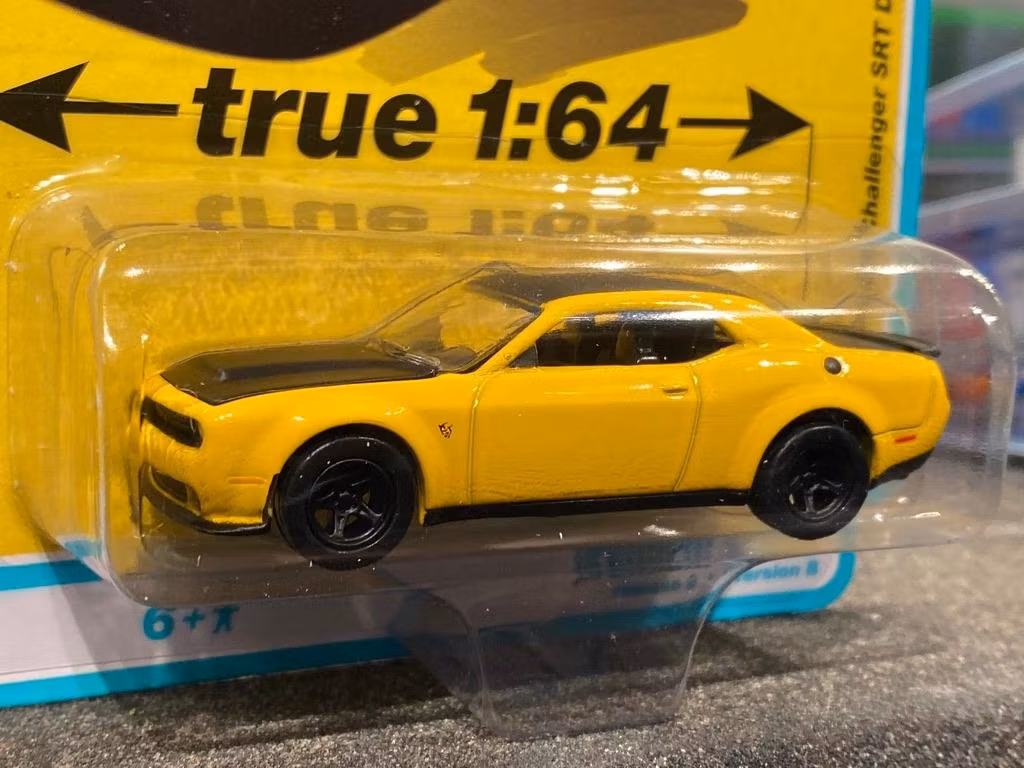 Skala 1/64 Dodge Challenger SRT Demon 18' fr AUTO WORLD Lim.Ed. Rel.2 Ver B