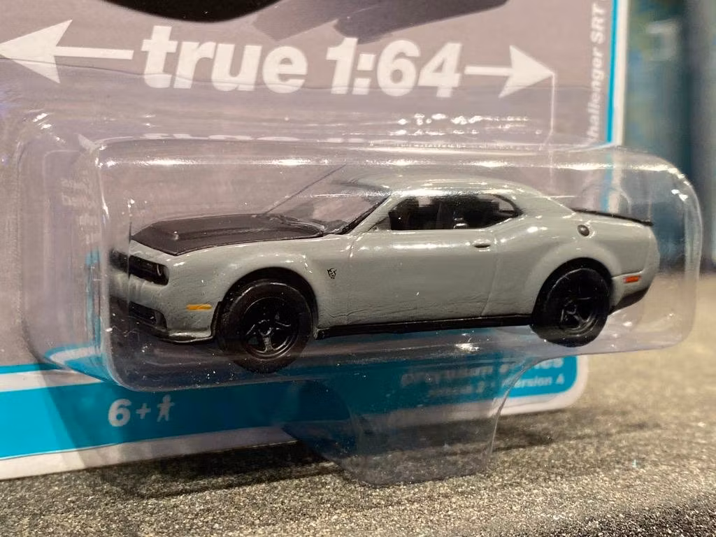Skala 1/64 Dodge Challenger SRT Demon 18' fr AUTO WORLD Lim.Ed. Rel.2 Ver A